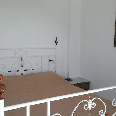 Ermoupoli Comfortable 3* انو سيروس