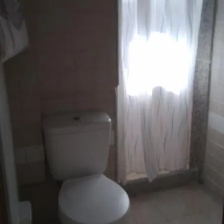 فندق Ermoupoli Comfortable 3*